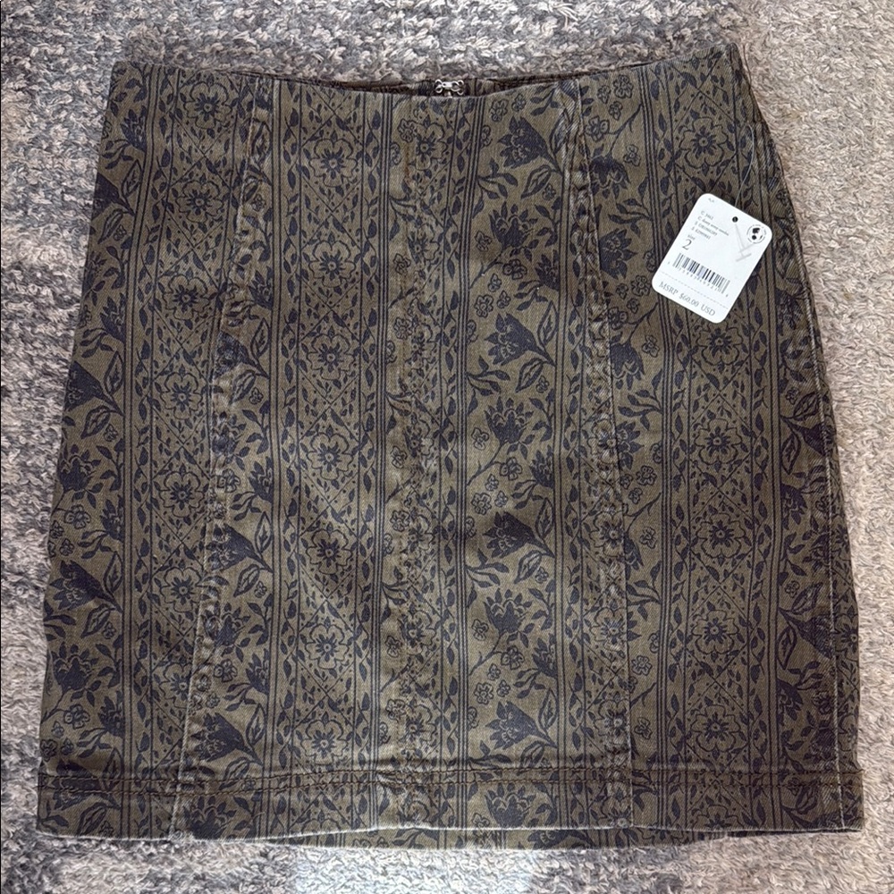 FREE PEOPLE Floral Patterned Skirt - Black and Olive